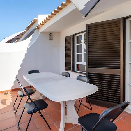 Apartment 2 Bdr With Balcony & Pool By Lovelystay Albufeira