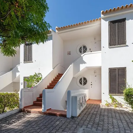 Apartment 2 Bdr With Balcony & Pool By Lovelystay Albufeira