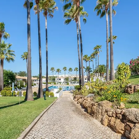 2 Bdr With Balcony & Pool By Lovelystay * Albufeira